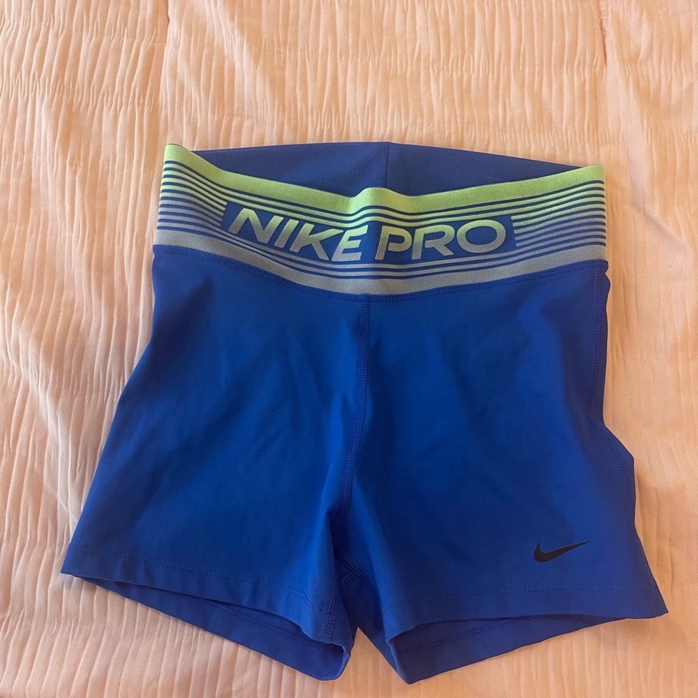 nike pros